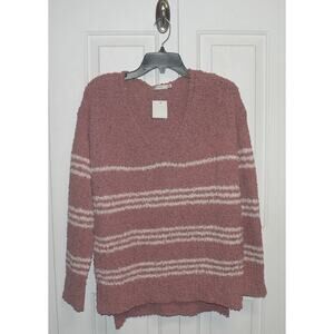 Lush Women's V-Neck Long Sleeve Popcorn Knit Sweater in Misty Rose/White $49